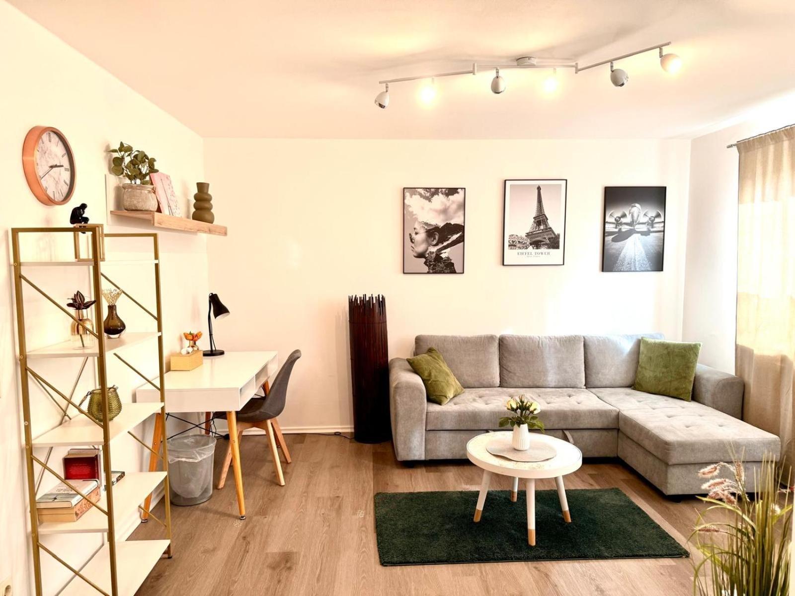 Ferienappartment In Zentraler Lage *